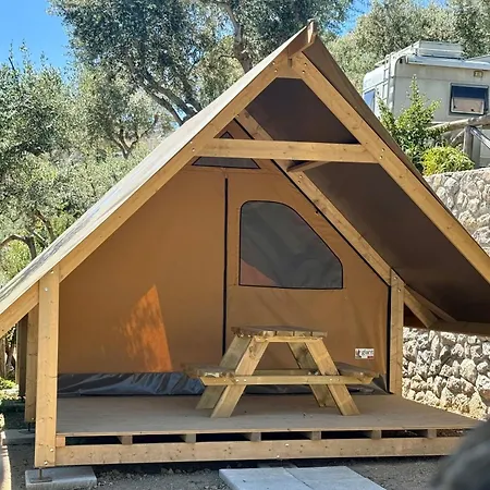 & Glamping Santa Fortunata Campingplads *