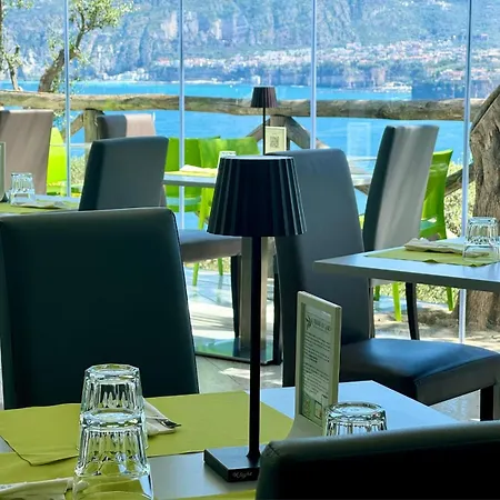 Kemp & Glamping Santa Fortunata Sorrento