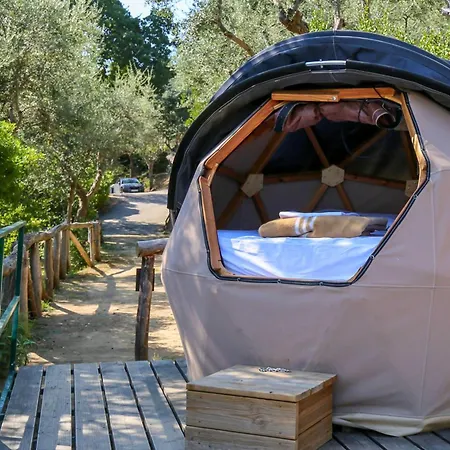 & Glamping Santa Fortunata אתר קמפינג סורנטו
